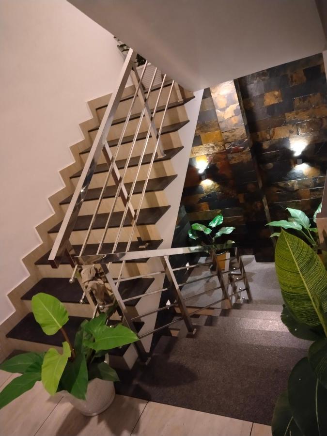 Metro Residency Hotel Kochi Kültér fotó