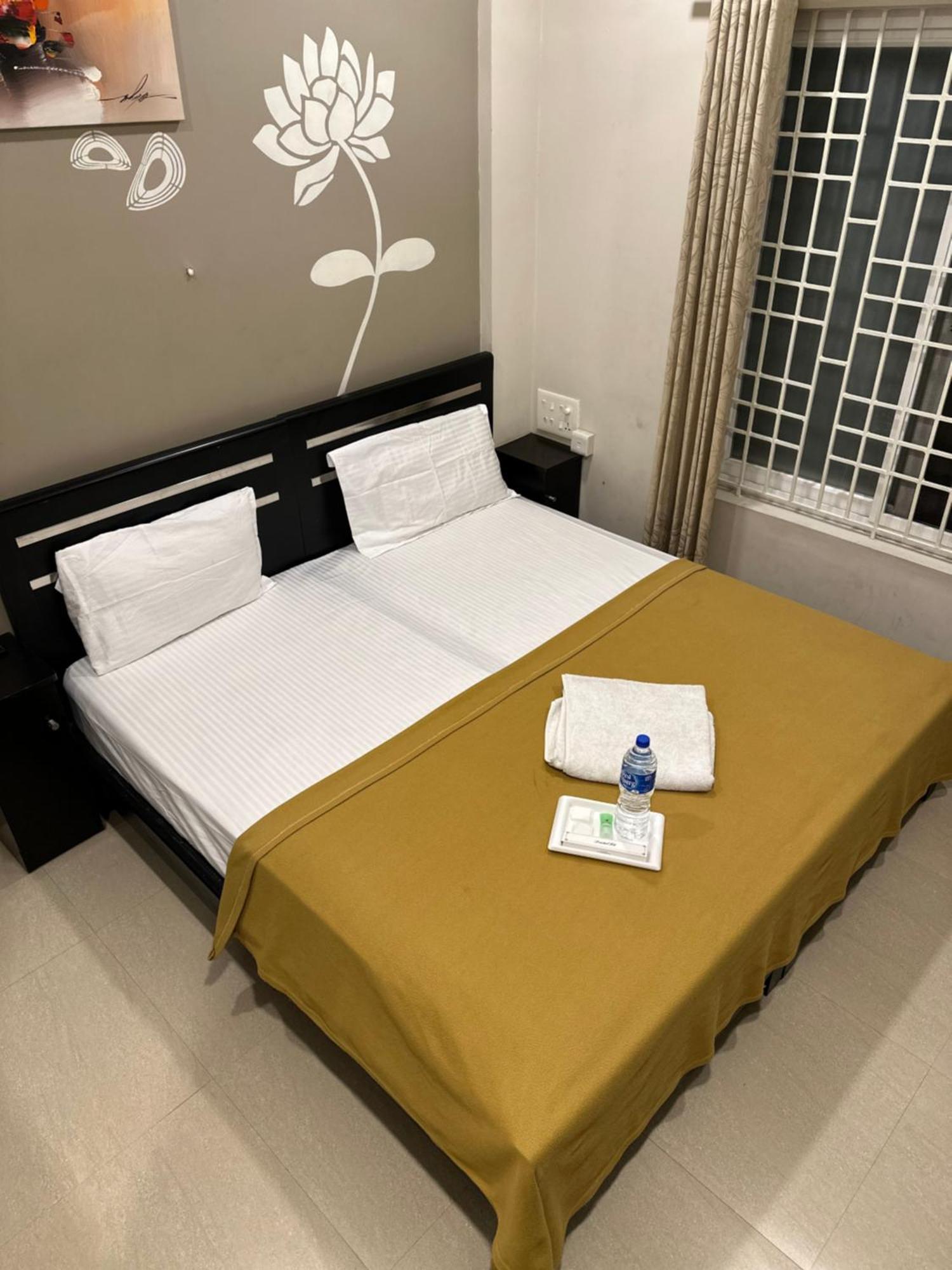 Metro Residency Hotel Kochi Kültér fotó
