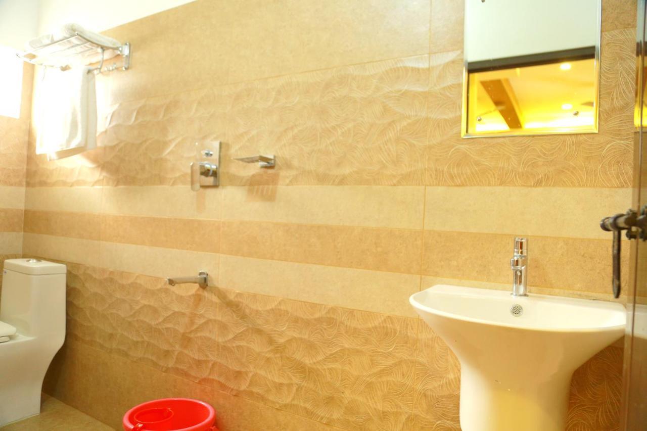 Metro Residency Hotel Kochi Kültér fotó