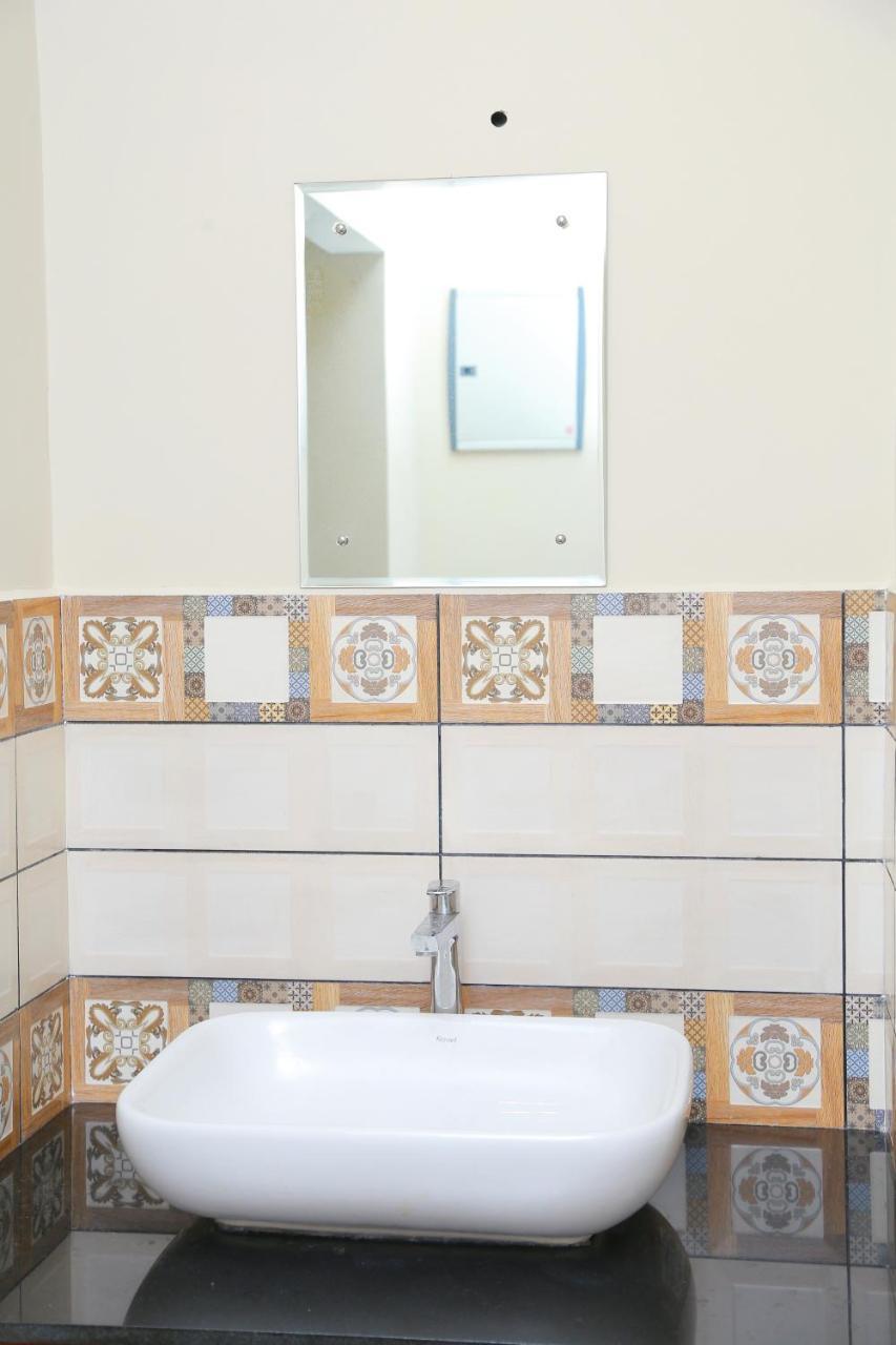 Metro Residency Hotel Kochi Kültér fotó